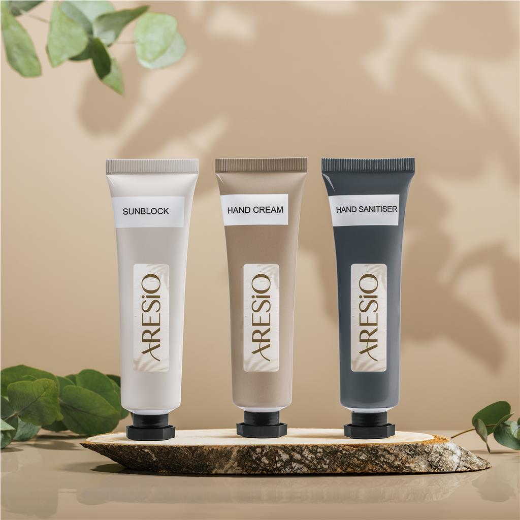 Serendipio Skincare Travel Set - Image 16